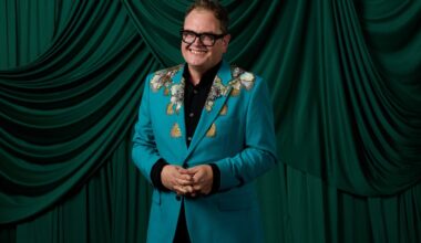 Alan Carr wins National Television Awards Special Recognition Award