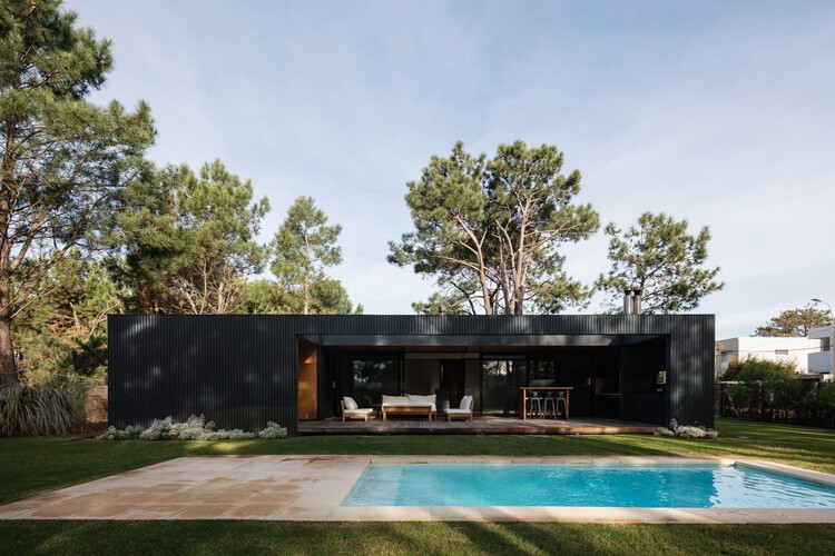 Cella House / iHouse estudio - Exterior Photography, Wood, Door