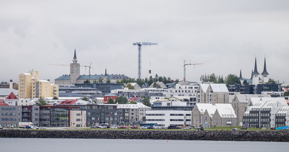 Irish teenager killed in Iceland crash named as 18-year-old from Greystones – The Irish Times