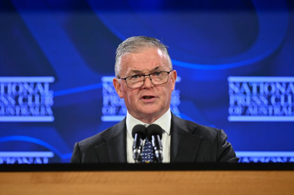 SA energy boss touts gas ‘advantages’ of ‘world at war’ - News