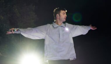 Fontaines DC at Electric Picnic: ‘Banger after banger’ as headliners pay tribute to late manager – The Irish Times