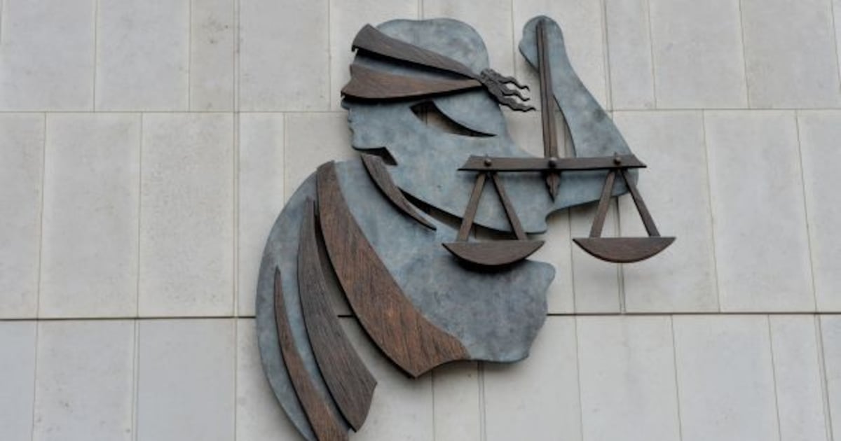 Gardaí found guns, ammunition and drugs in taxi driver’s bedroom, court told – The Irish Times