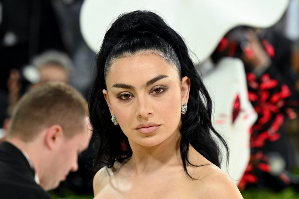 Grimes 'Hazily' Recalls Writing the Song 'Witch v Witch' With Charli xcx