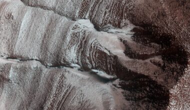 Some of the "frosted" gullies as seen on Mars. Credit - NASA/JPL-Caltech/University of Arizona