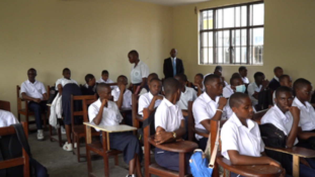 DRC: Ebola fears grow as children return to school | Ebola News