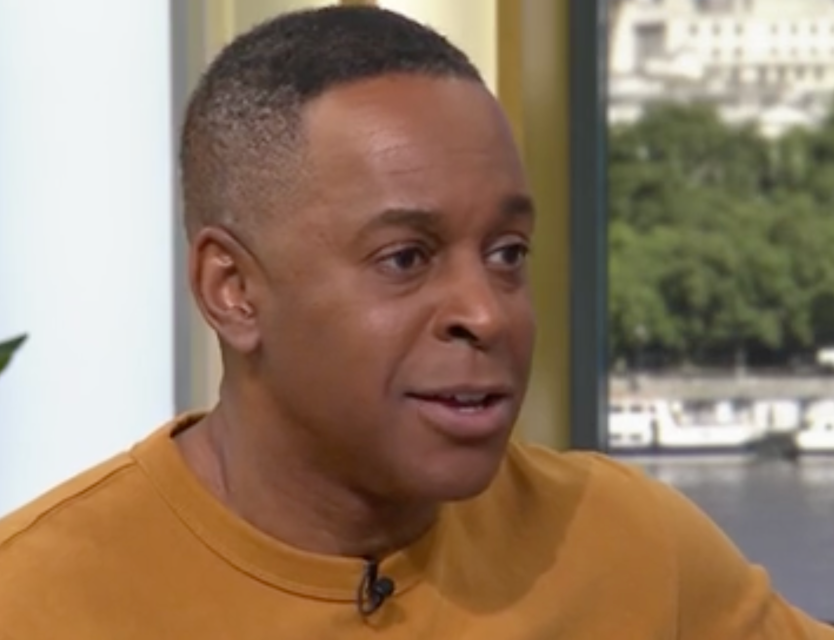 Andi Peters was questioned over his race by Miriam Margolyes on 'This Morning'