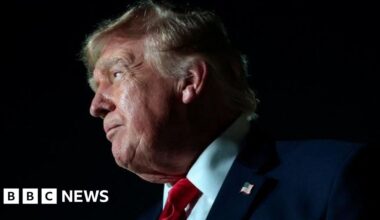Donald Trump: Protests expected as US President visits Ireland - BBC