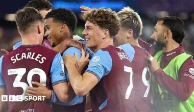 West Ham United 4-2 Wolverhampton Wanderers: Hammers off the mark