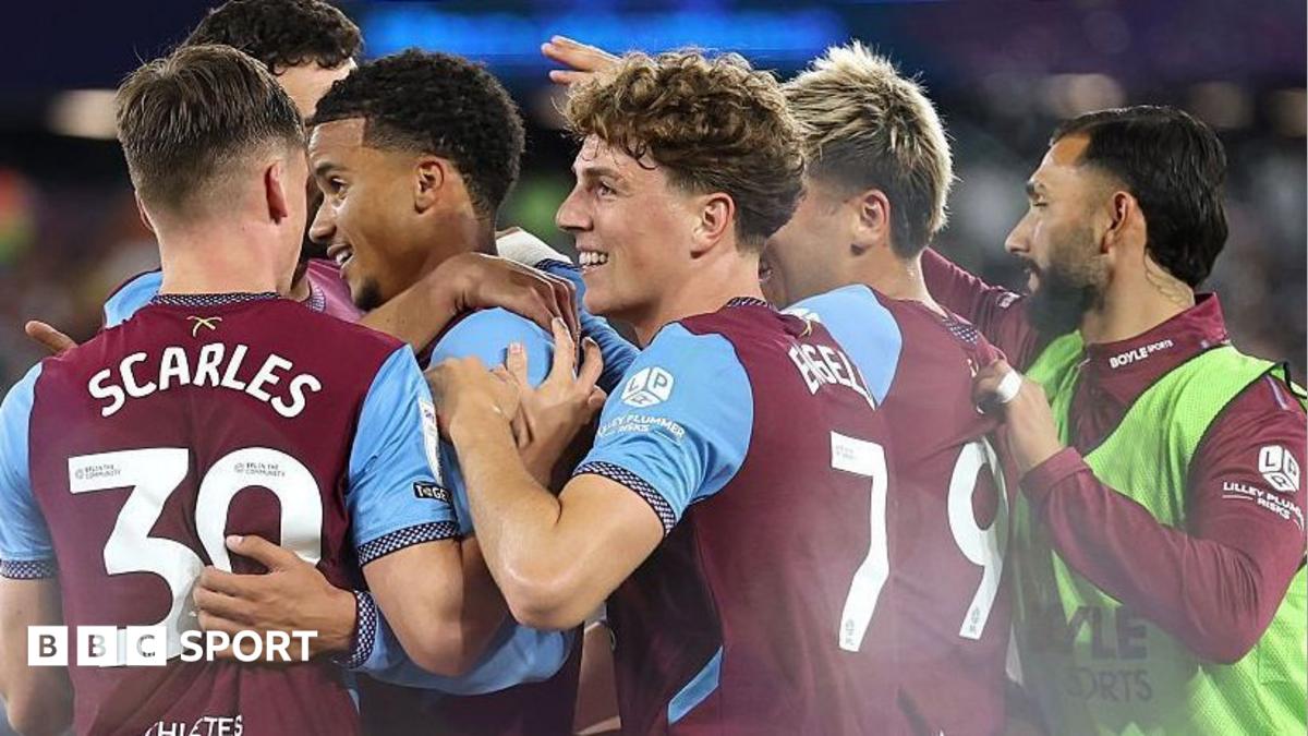 West Ham United 4-2 Wolverhampton Wanderers: Hammers off the mark