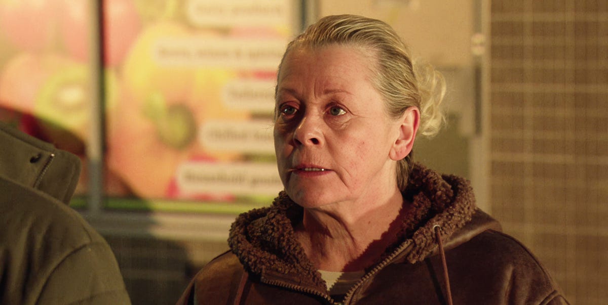 Coronation Street reveals Bernie's reaction to Kit's breast cancer diagnosis
