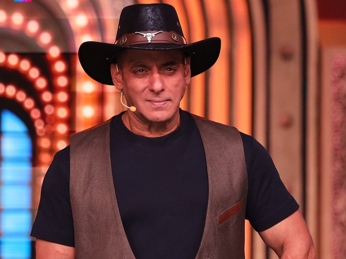 Bigg Boss 20 is arriving tonight, September 6, with Salman Khan back in the driver's seat for another season. (X/@JioHotstar)