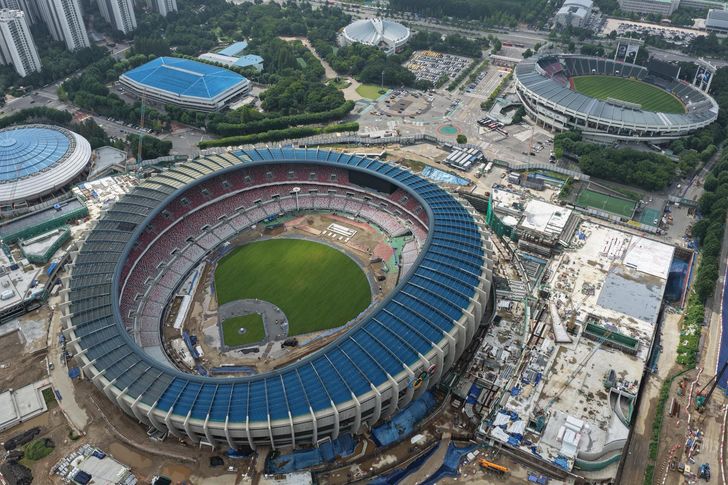 Jamsil Olympic Main Stadium in Songpa District, southeastern Seoul / Yonhap 