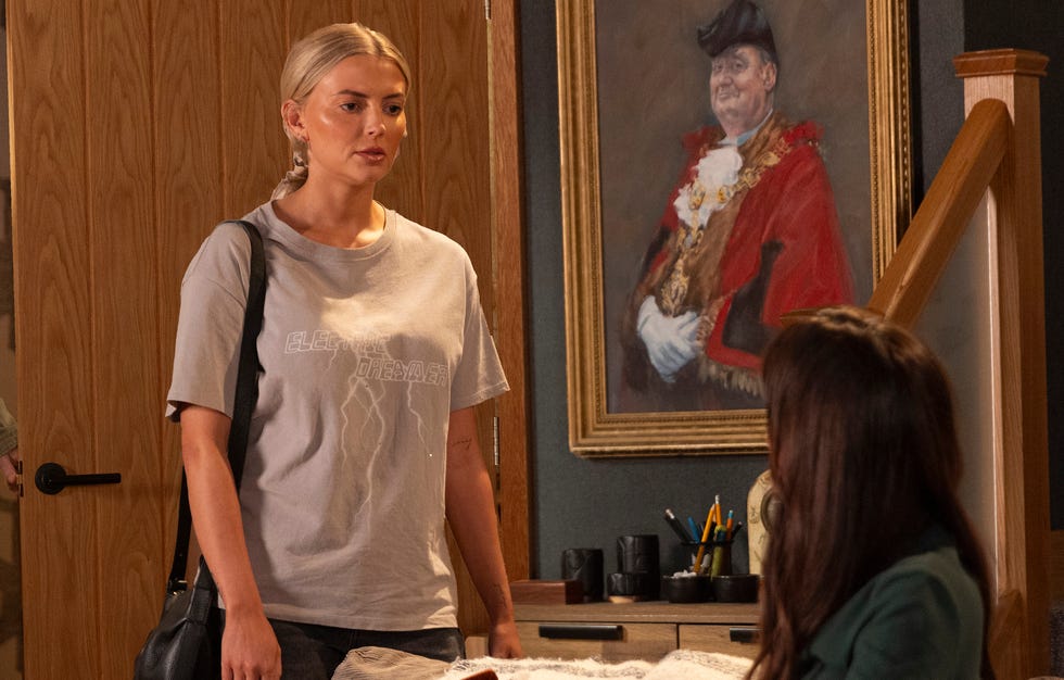 Doug, Bethany Platt, Jodie Ramsey, Coronation Street doug, bethany platt, jodie ramsey, coronation street