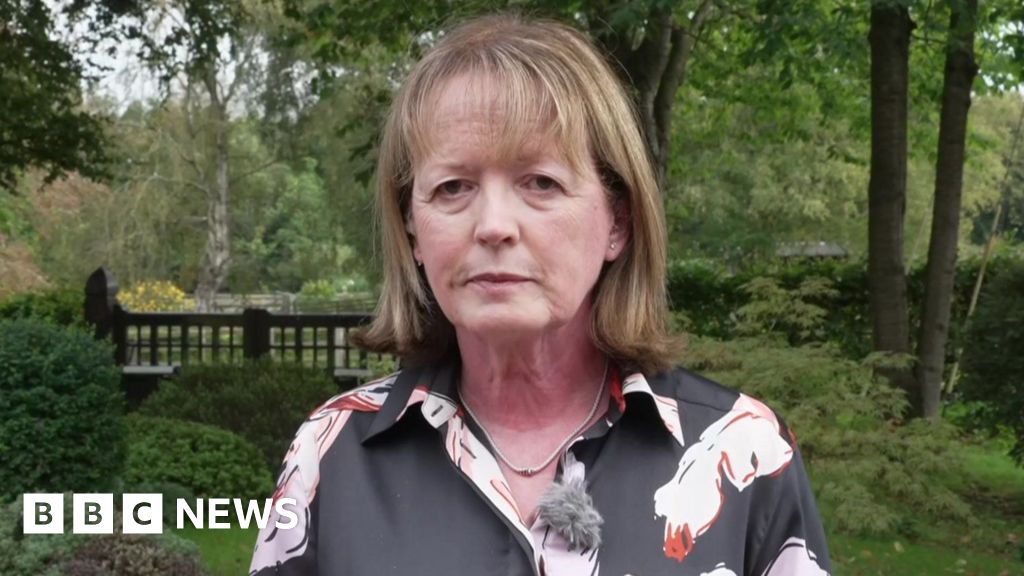 Ex-hospital boss 'astonished' by staff 'complacency' after Lucy Letby's arrest - bbc.com