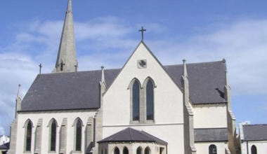 Gardaí seek youths over attack on south Donegal church 
