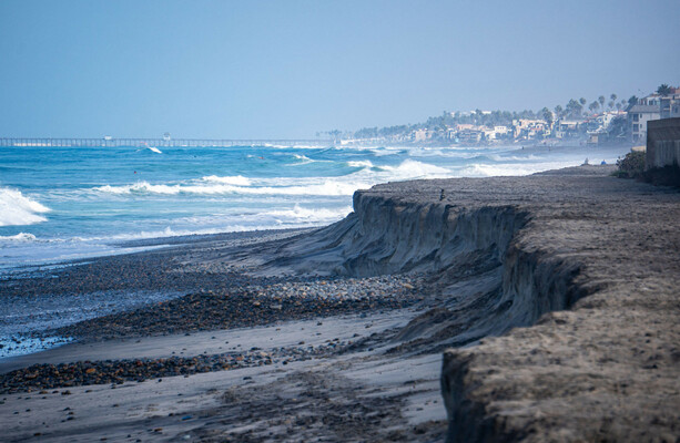 'Supersized' El Niño could land 'massive blow to communities' in coming months