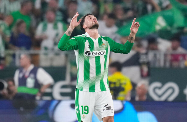 Troy Parrott scores first goal for Real Betis to earn stunning win over Real Madrid