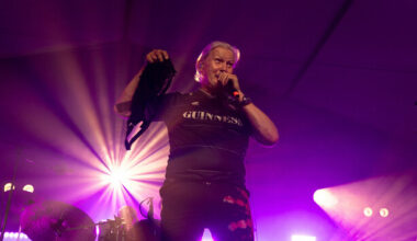 A black bra thrown onstage and Hold Me Now four times as Johnny Logan belts it out for Bohs