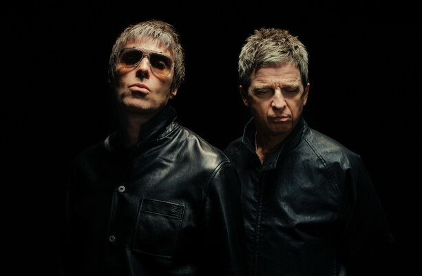 How do the prices of Oasis Slane tickets compare to the other Live '27 tour dates?