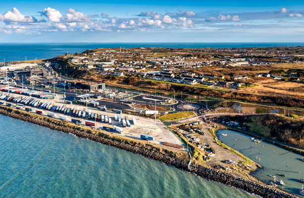 Man (40s) arrested after six people found in lorry trailer at Rosslare Europort