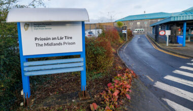 Three people hospitalised after nine prisoners overdose at Midlands Prison