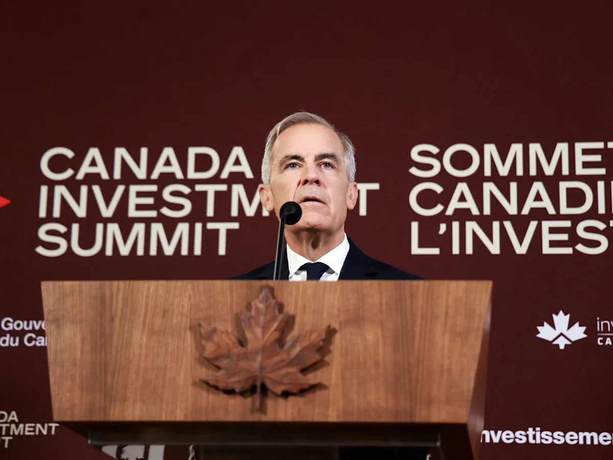 News of the day: Airport privatization, provincial collaboration, financially supporting adult children, Bell's new data centre, revived trust reporting rules and more