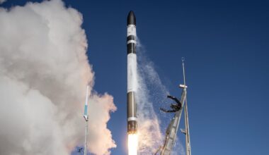 Rocket Lab launches mystery satellite to orbit for secret customer (photo)