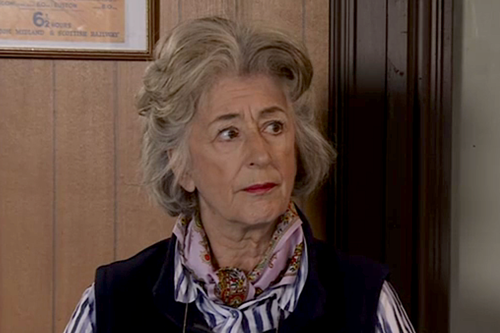 Maureen Lipman as Evelyn in Coronation Street maureen lipman as evelyn in coronation street