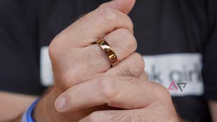 A person wearing the Oura Ring 5