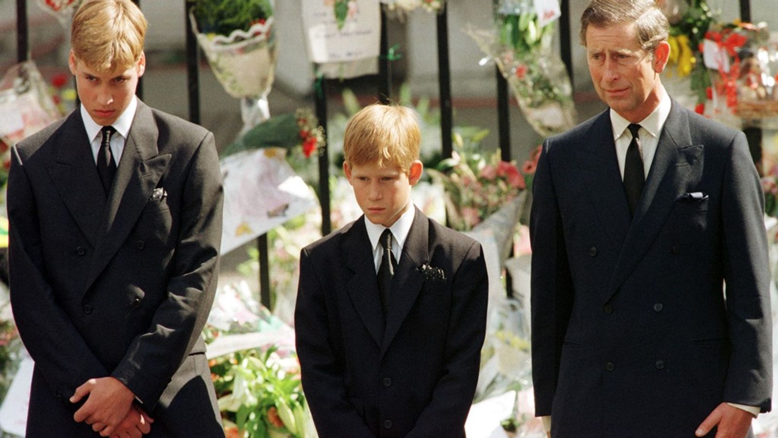 Earl Spencer claims late Queen responded 'tetchily' to Diana crash - as he doubles down on call with Charles | UK News