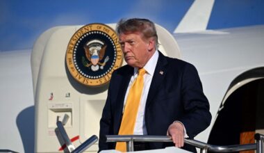 Vulgar sign awaits Trump on his Ireland flight path?