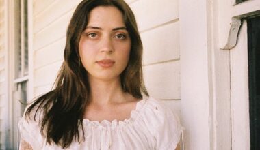 Lizzy McAlpine Got Stella Lefty’d Over Nick Drake Soundalike On Her New Album
