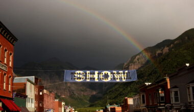 Bill Gates warns of AI risks at Telluride Film Festival