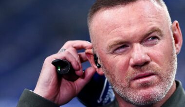 Rooney urges 'selfish babies' at United to look in mirror