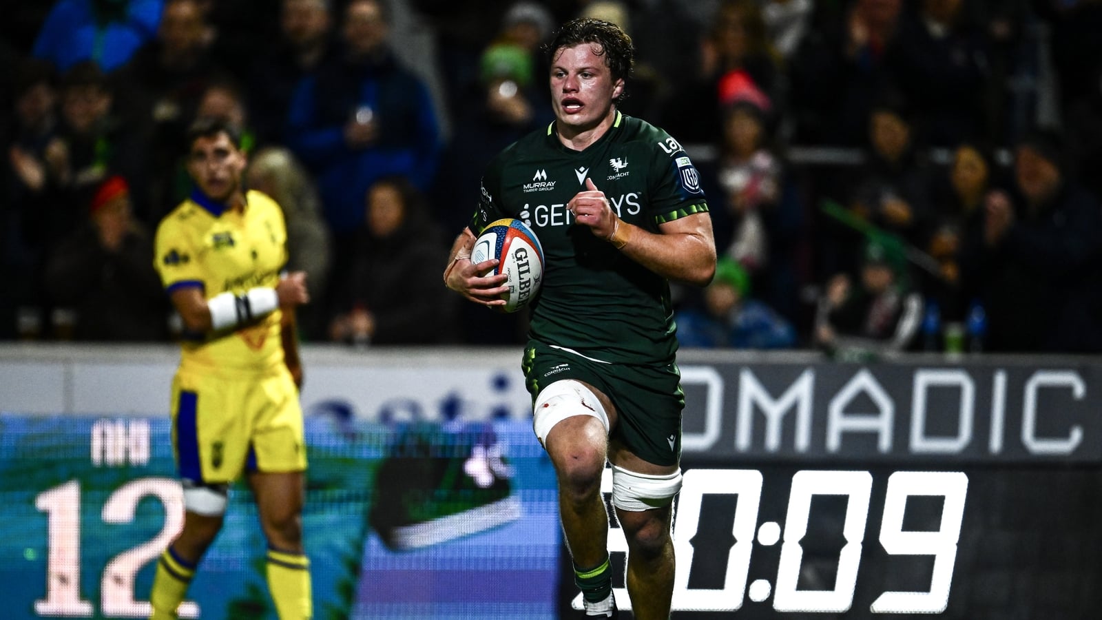 Internationals shine as Connacht march to bonus-point win