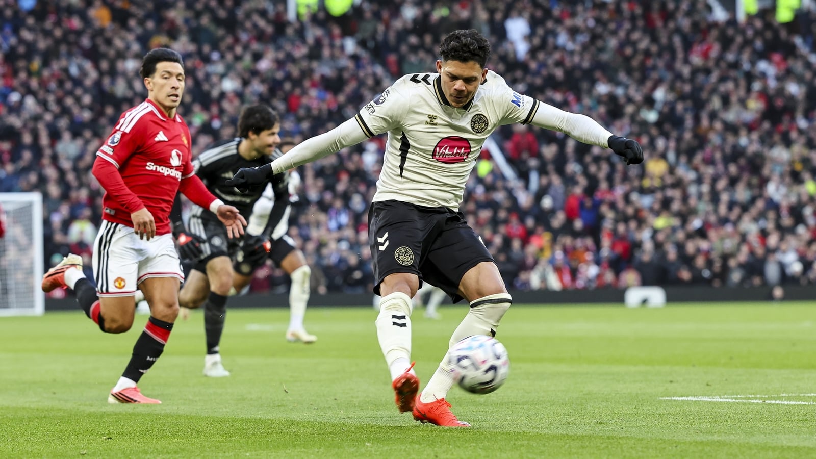 Carrick pressure mounts as Bournemouth cherry-pick United