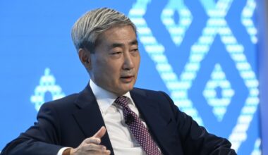 Bank of Korea holds rates after President Lee calls for boosting housing supply
