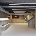 © Estudio Peso Arquitectura Veja São Paulo Store / Roberto Somlo Arquitetura - Interior Photography, Kitchen, Wood, Concrete