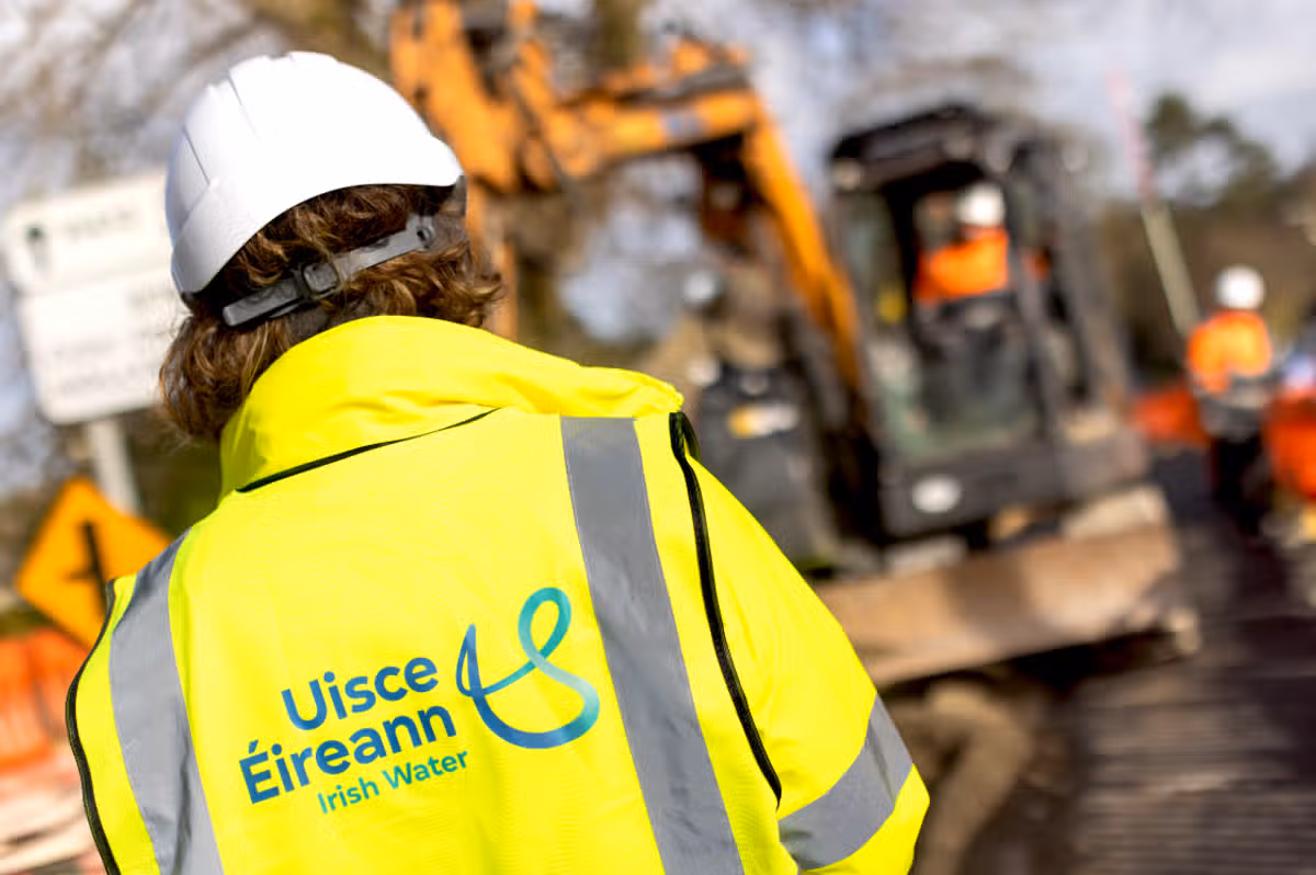 Uisce Éireann workers (stock)