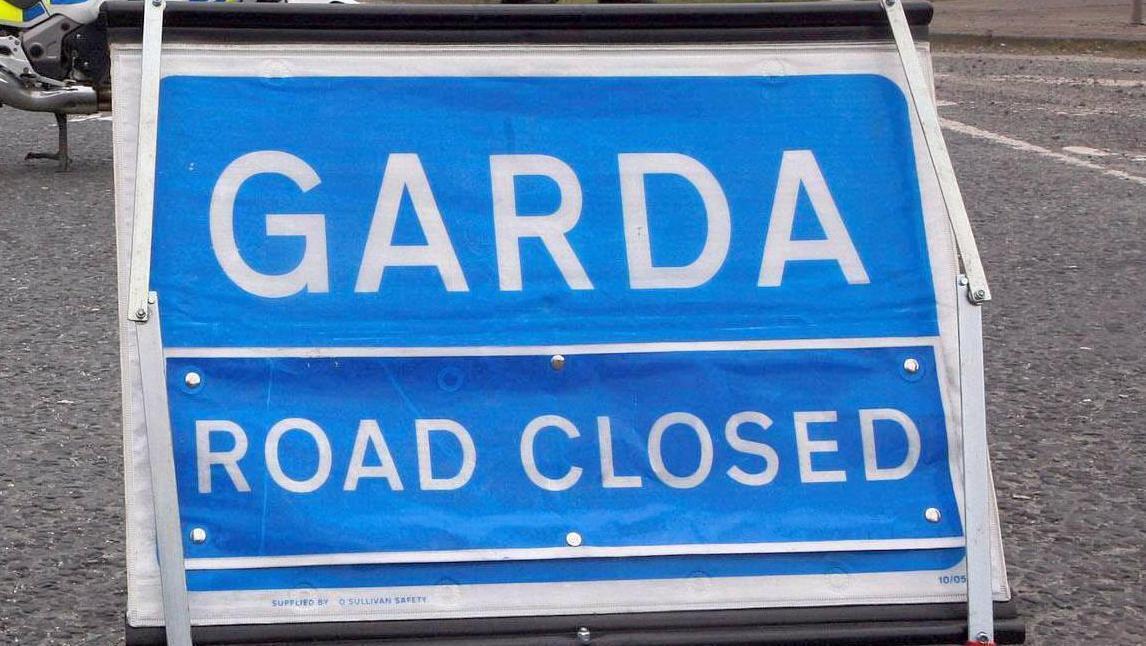 Pedestrian dies in Cork-Mallow road crash