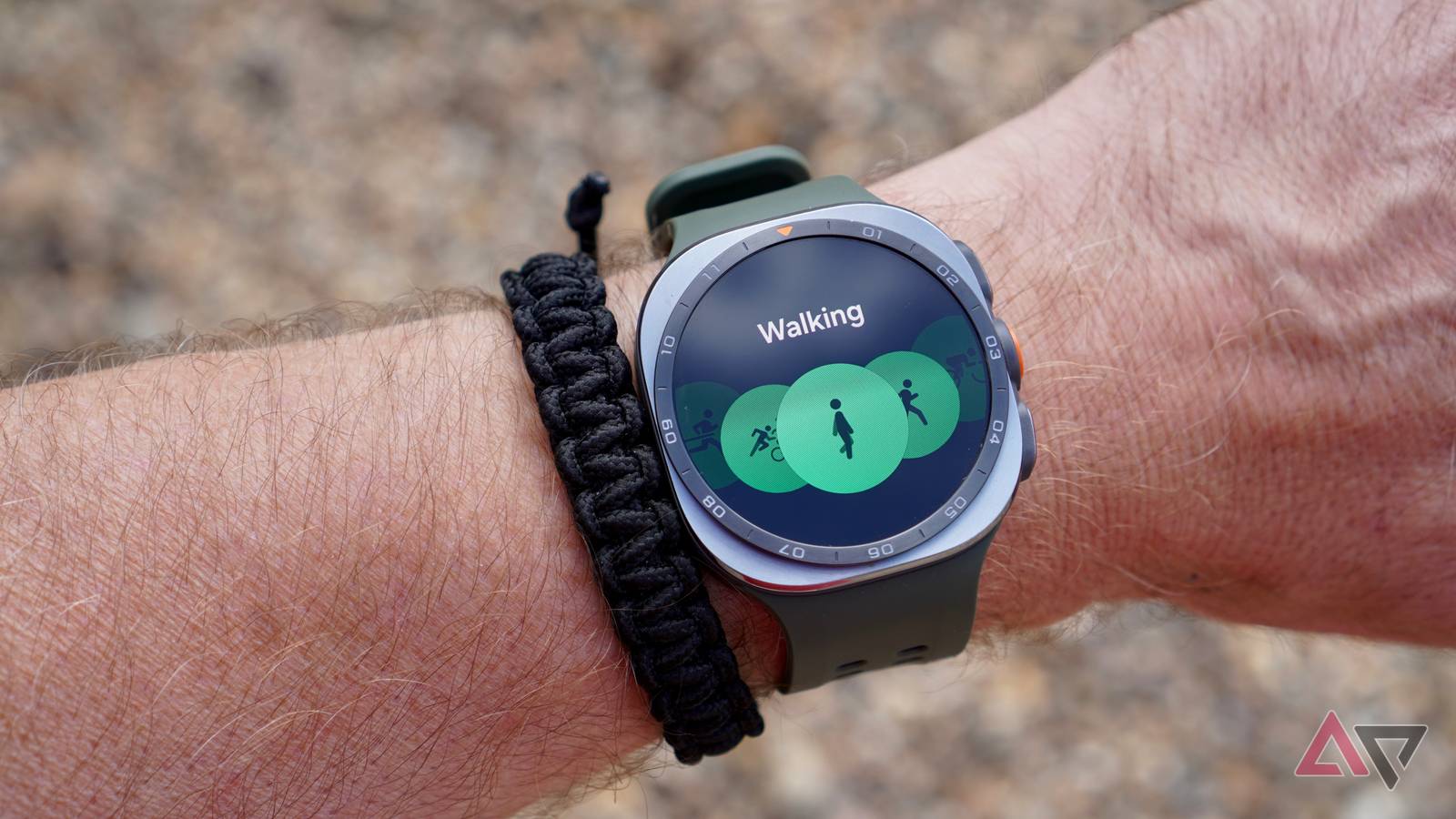 Samsung Galaxy Watch burns wrist overnight, raising new safety fears