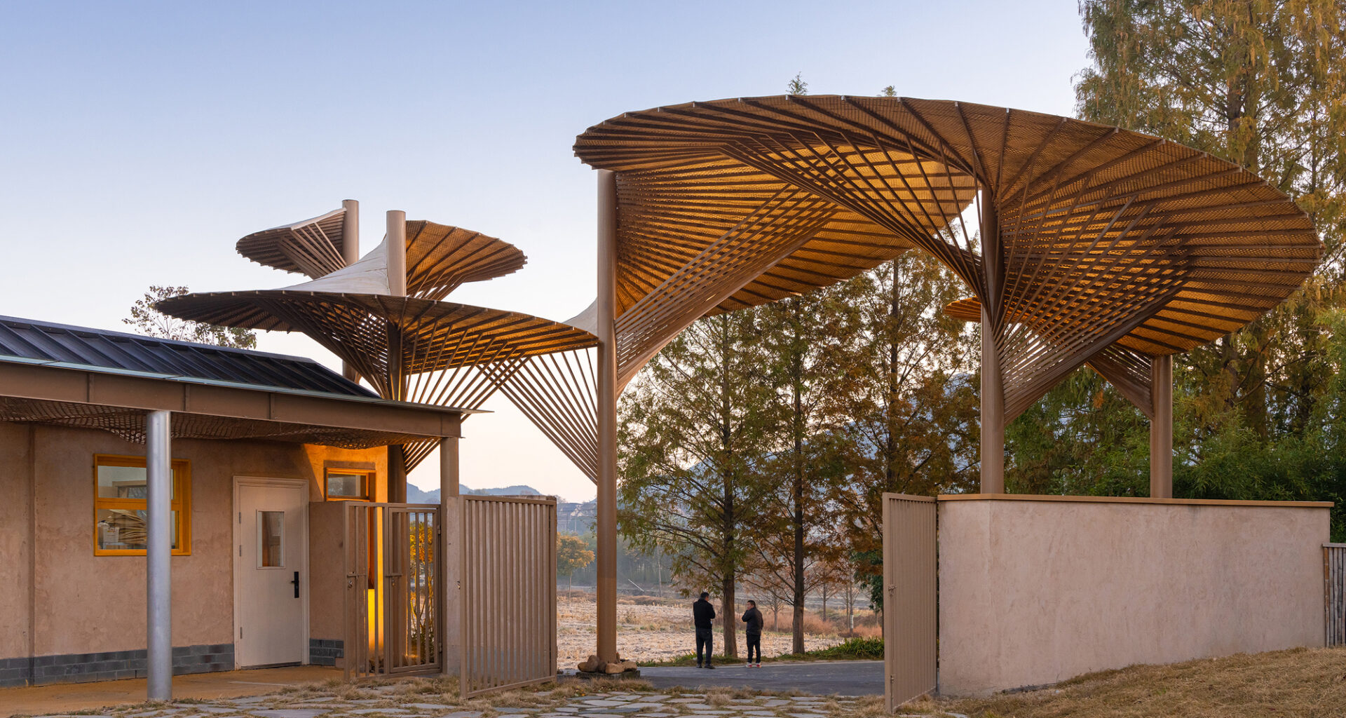 Qingshan School / MOMENTUM Architects