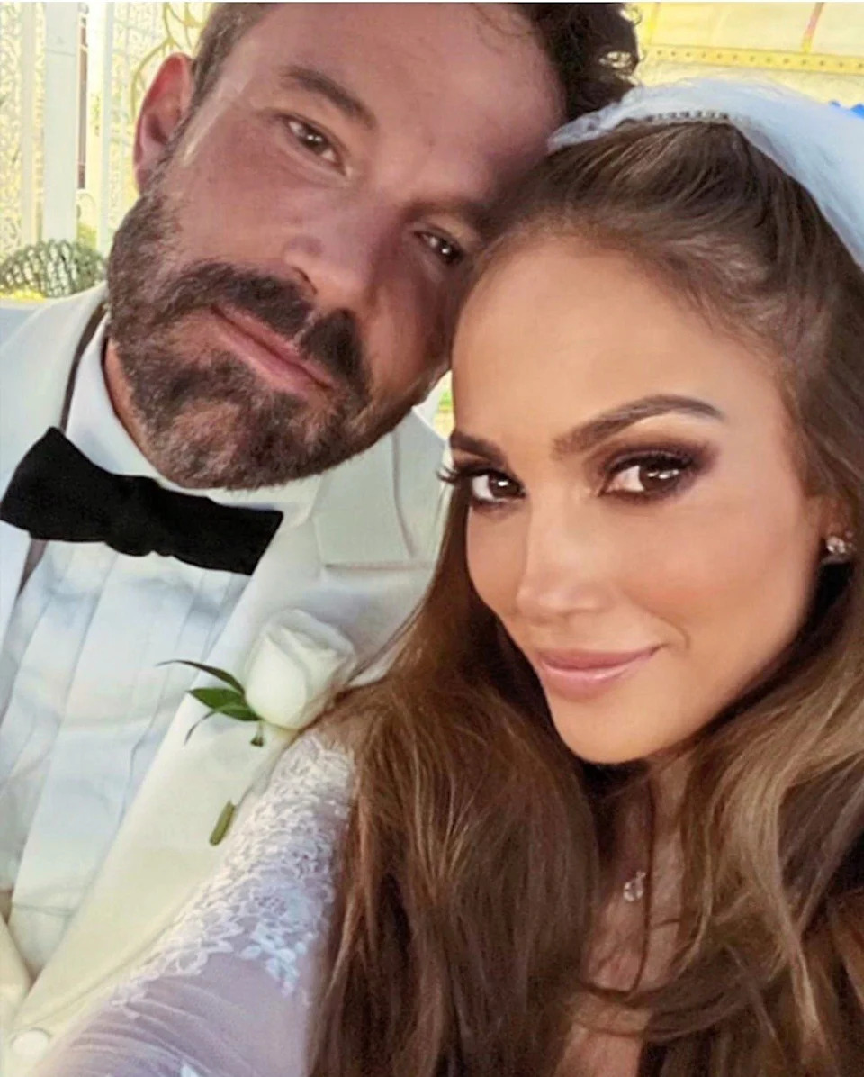  <span class="wp-caption-text">On The JLO</span>