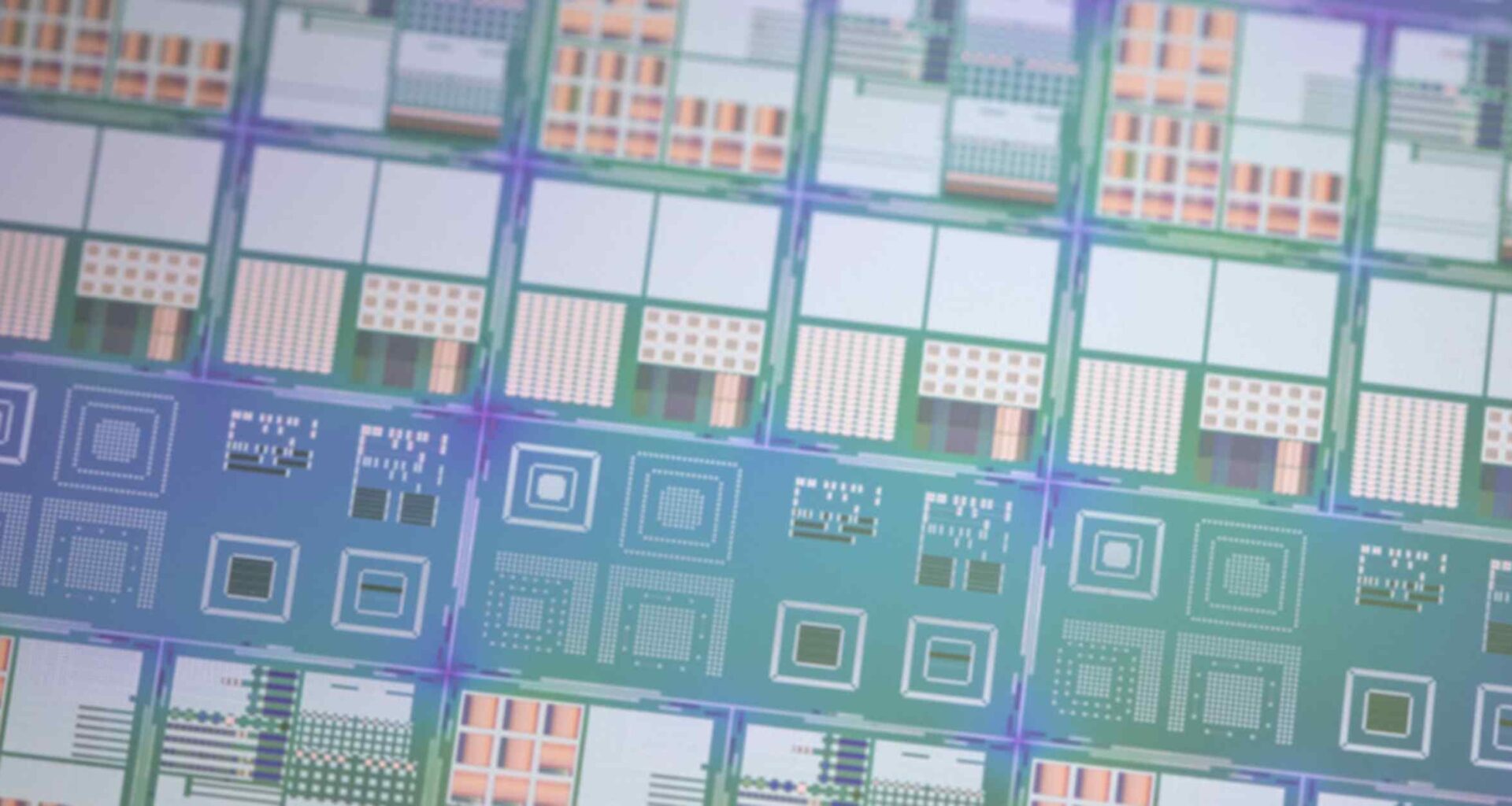 Japan's Hitachi, Riken ink deal to build silicon quantum computer