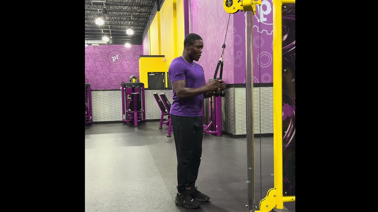 Cable Tricep Extensions - YouTube