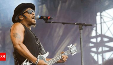 Four-time Grammy winner D’Angelo dies at 51 after battling cancer