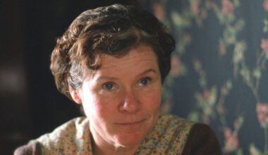Imelda Staunton's "riveting" '50s-set British drama with Daniel Mays has just landed on Netflix