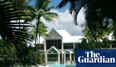 Crocodile discovered in luxury Queensland resort pool sparks new warnings | Queensland