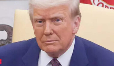 Trump to meet Qatar's emir and PM during stop en-route to Malaysia, White House official says