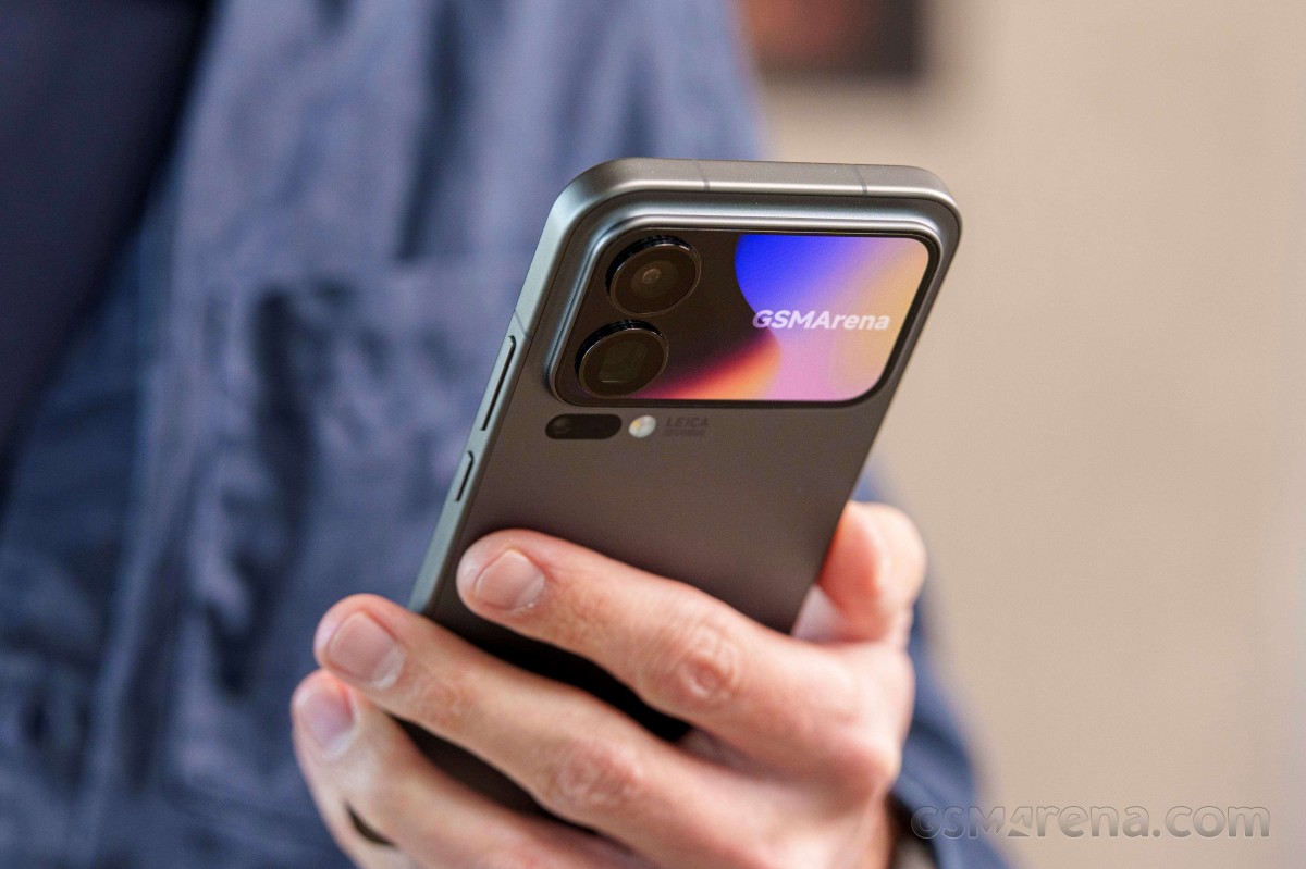 Xiaomi 17 Pro Max battery life and charging test results